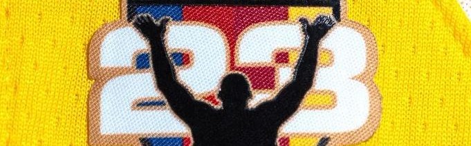 这是要退役了吗？詹姆斯将在剩余比赛中佩戴纪念臂章！