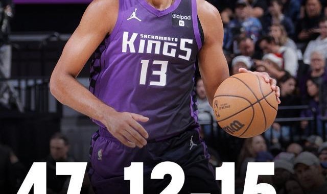 游戏模拟器-12记三分超科比 11连中创历史！穆雷神准惊动库里