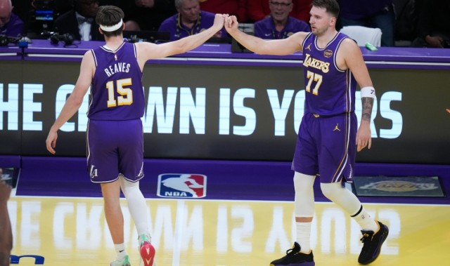 名记：湖人想打造一支达拉斯2.0 他们相信东&amp;里的后场双枪能成功